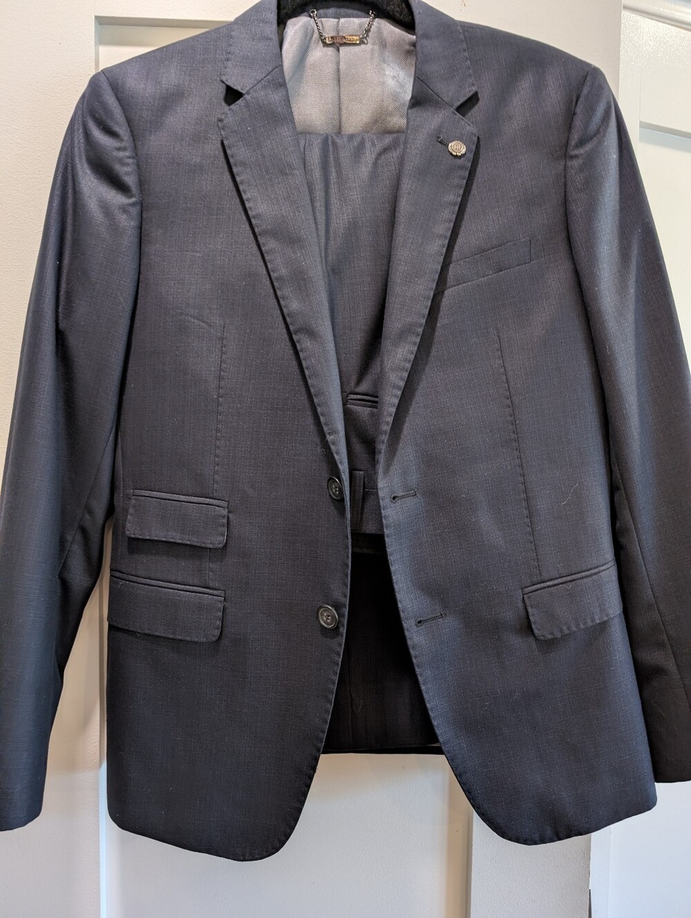 Lief Horsens European Cut Suit,36S